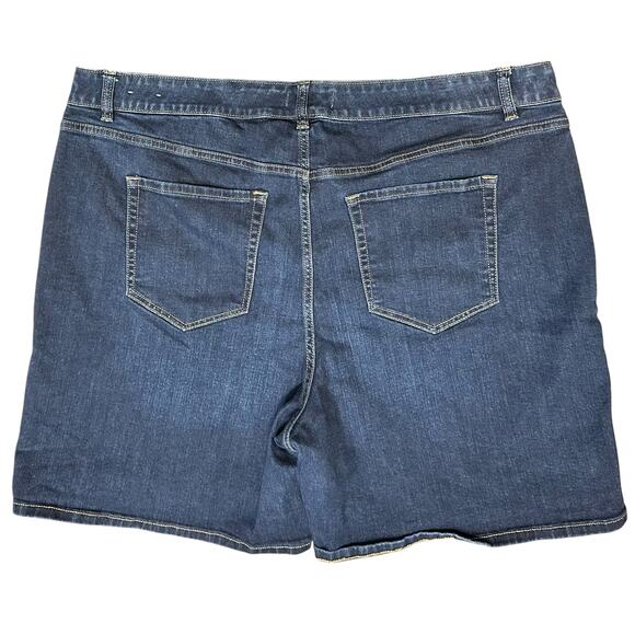 2/$30 Lane Bryant Girlfriend Jean Short Flex Magic Dark Blue 2X Plus Size 20 - Picture 3 of 5